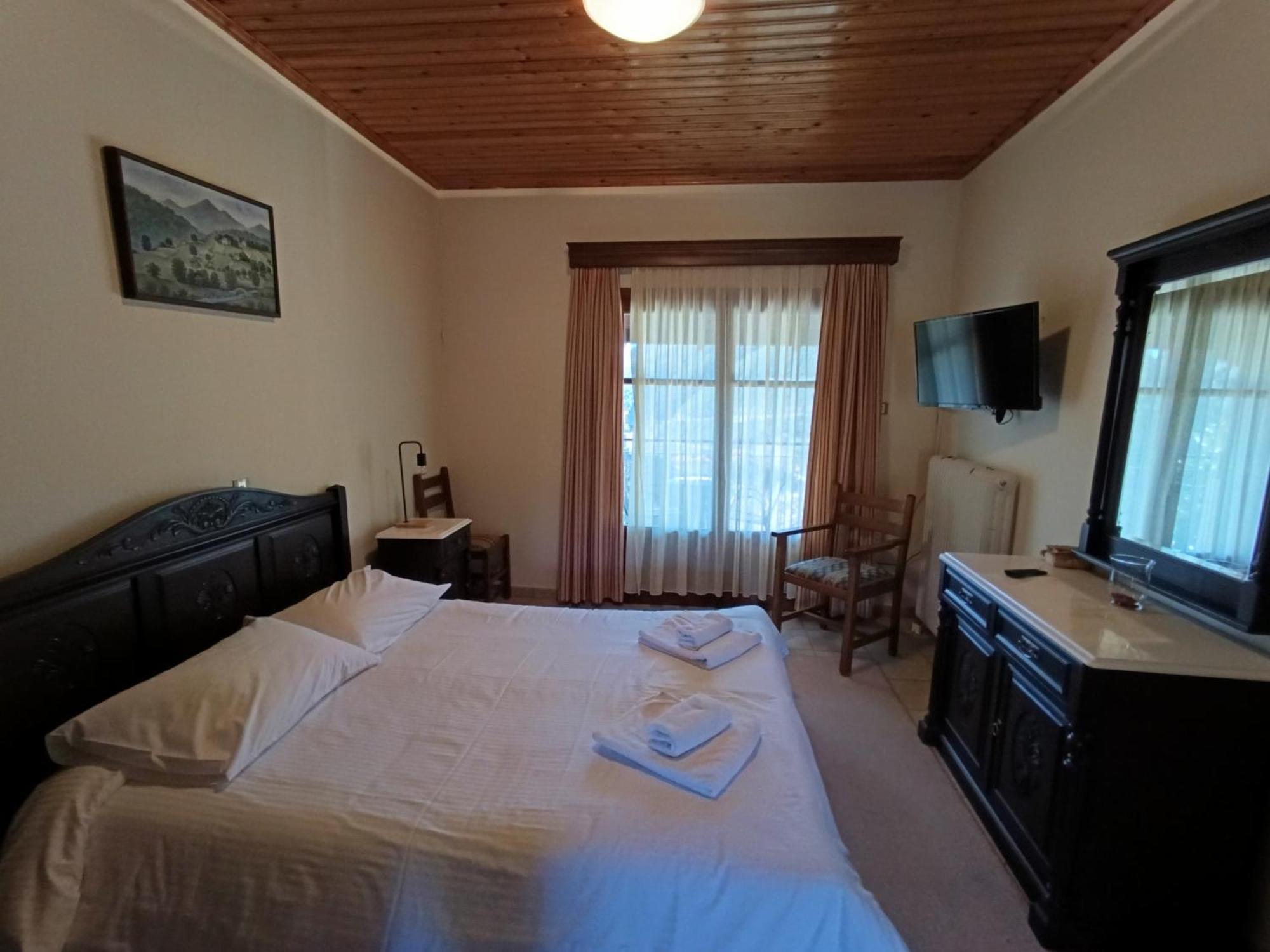 2 Alonia Otel Anatoliki Frangista Oda fotoğraf
