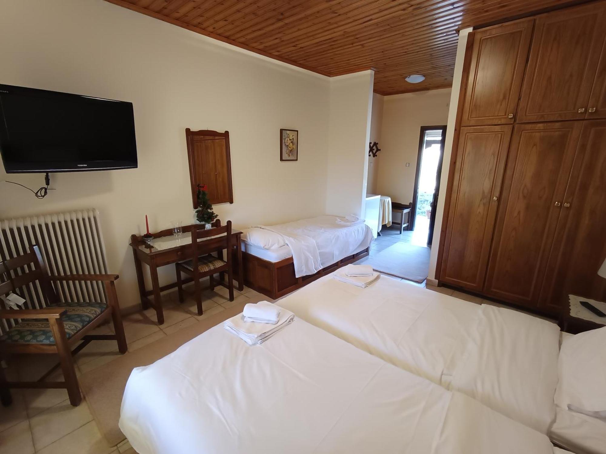 2 Alonia Otel Anatoliki Frangista Oda fotoğraf
