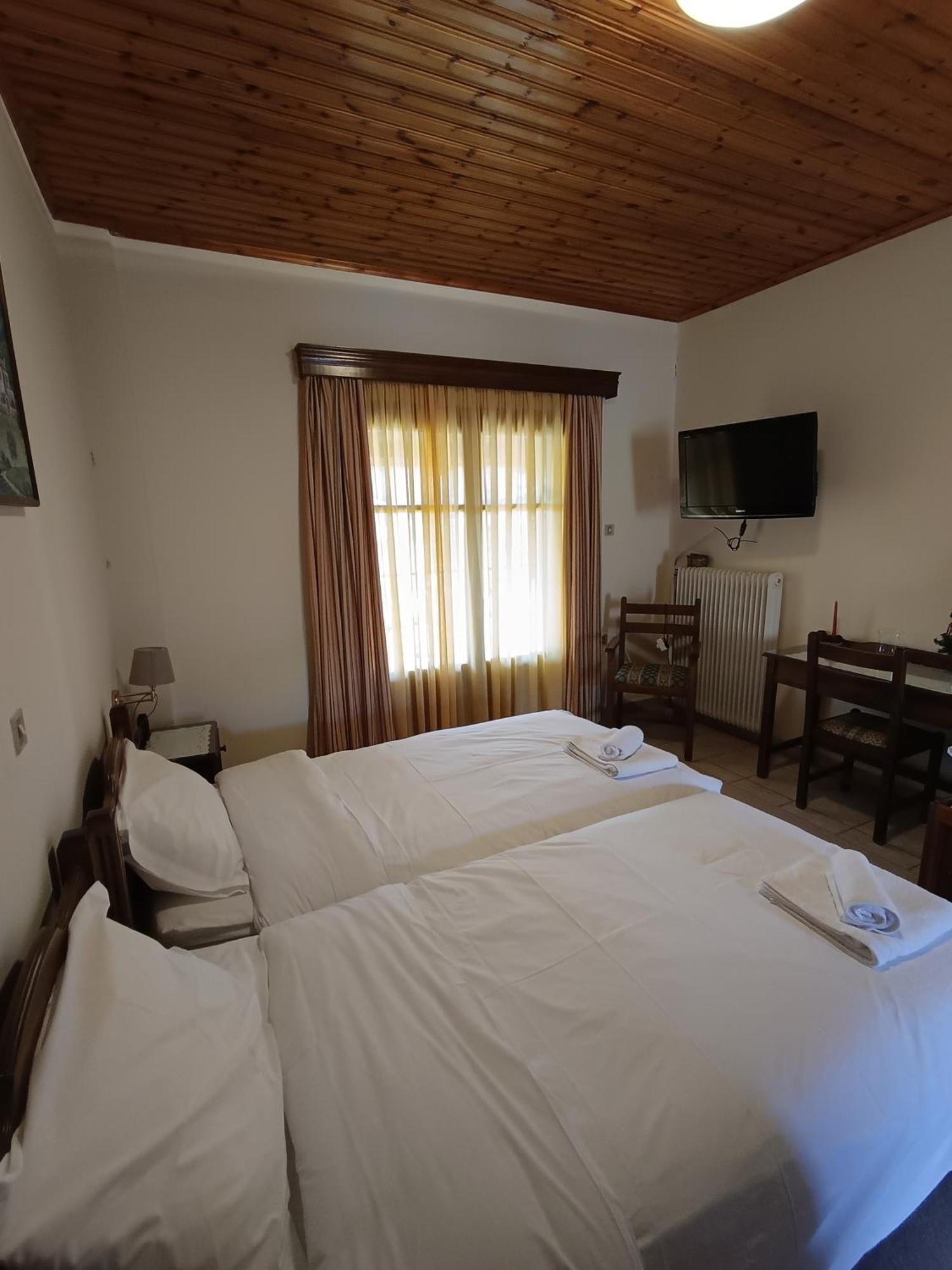 2 Alonia Otel Anatoliki Frangista Oda fotoğraf